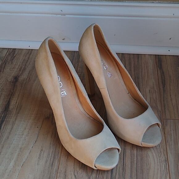 Aldo Sued Tan Peep Toe High Heel Shoes Size 40 - Picture 1 of 14